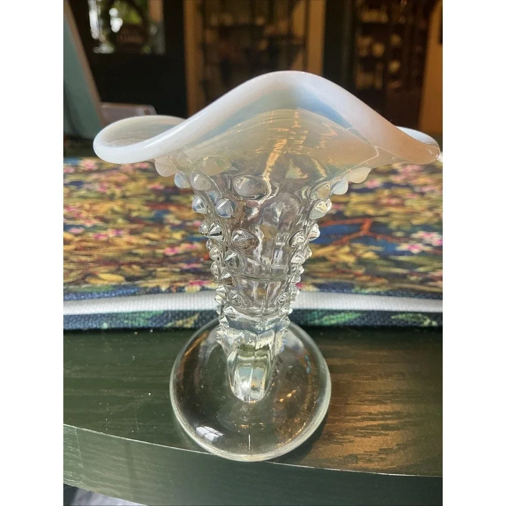 VTG Fenton Cornucopia Bud‎ Vase Hobnail White&Clear Glass 3.5